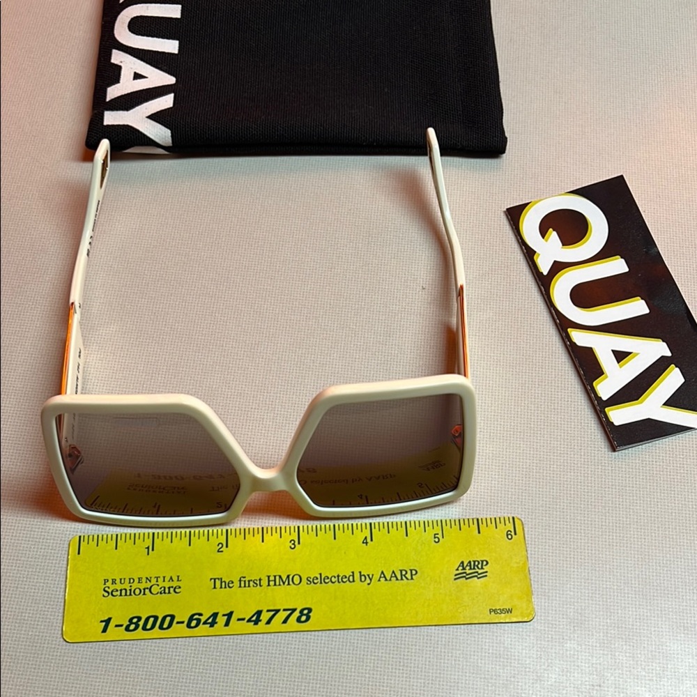 Quay Australia Cream Frame  and brown lenses Polarized Sunglasses NWOT - Picture 9 of 16